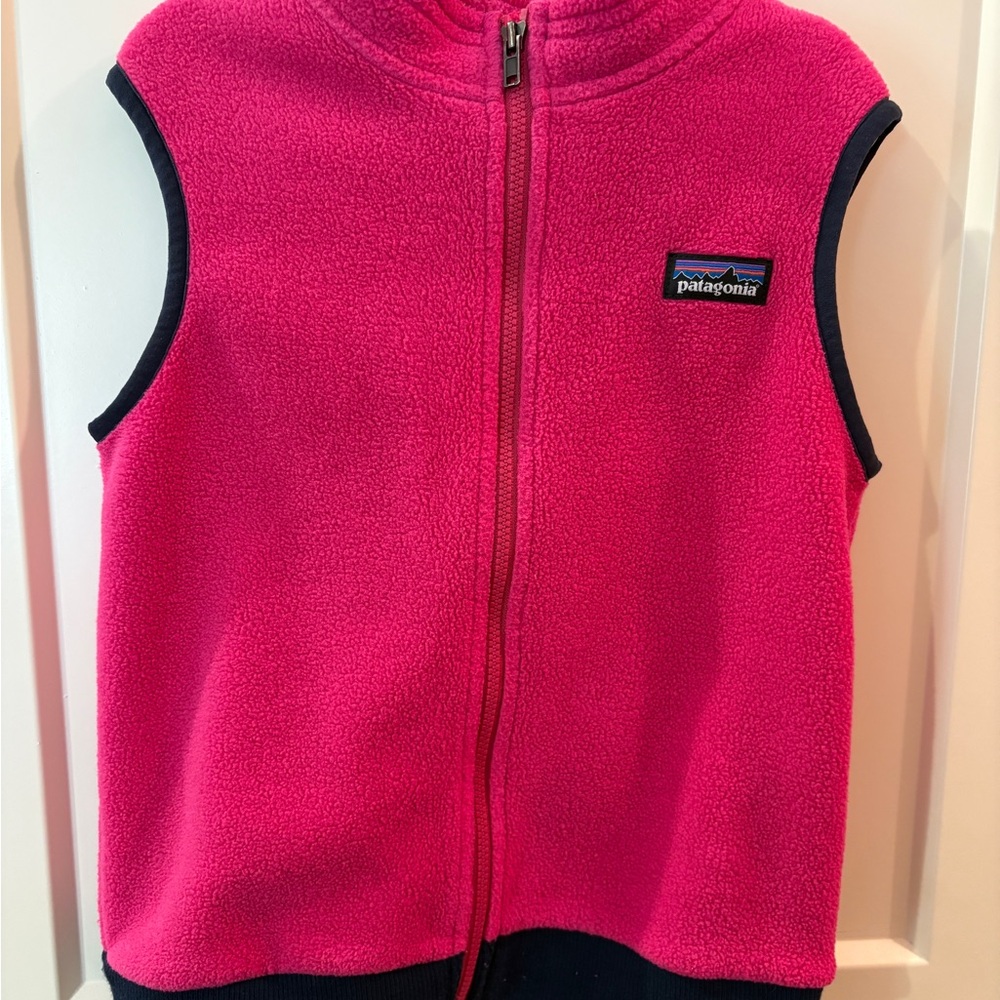 Patagonia Vibrant Pink Sleeveless Fleece
